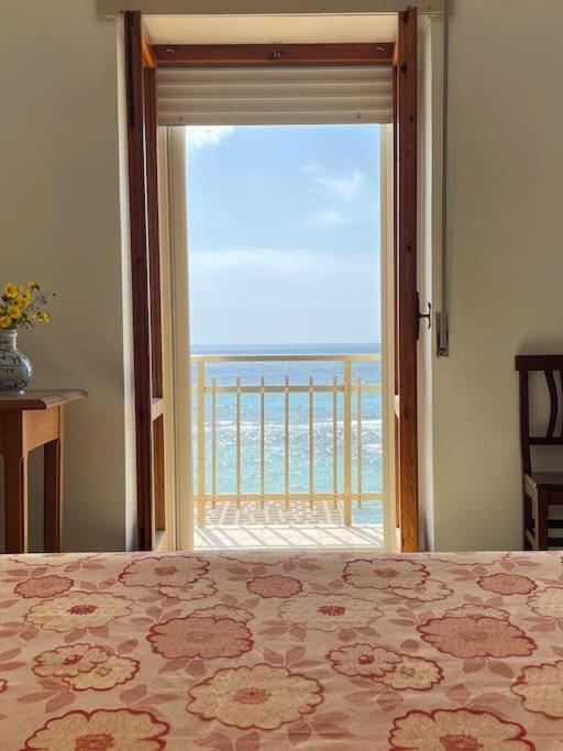 Panoramico Appartamento Lido Conchiglie 갈리폴리 외부 사진
